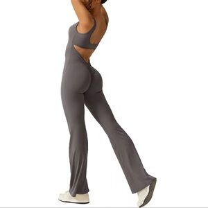 Vertvie Sleevless Flare Jumpsuit - Grey